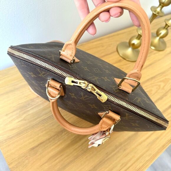 ✅AUTHENTIC✅LOUIS VUITTON ALMA PM - Picture 10 of 17